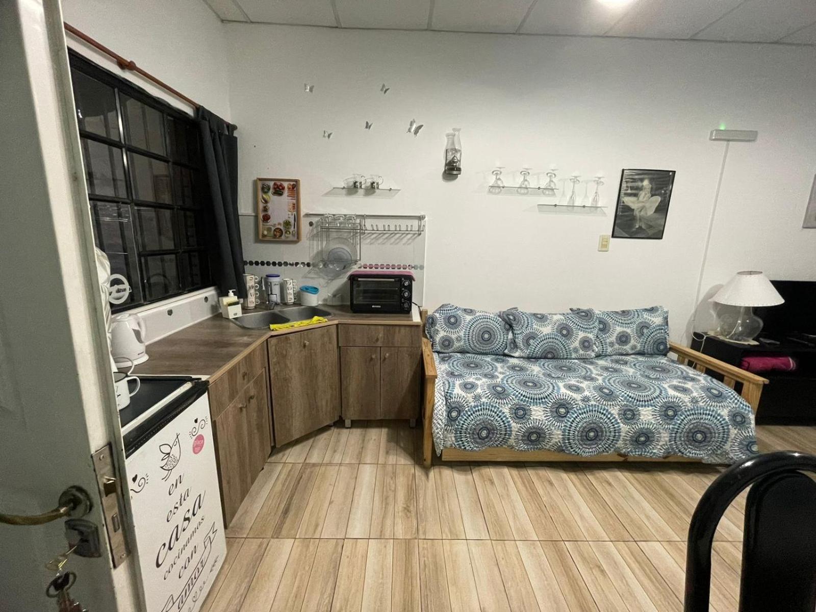 Hospedaje 3 Aeropuerto Ezeiza Pet Friendly Tranfer Gratis Desde Y Hacia El Aeropuerto De Ezeiza A 20 Minutos Apartment Exterior foto